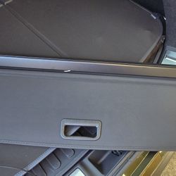 Lexus rx trunk  Rectractive cargo cover