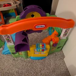 Little Tikes Activity Garden 