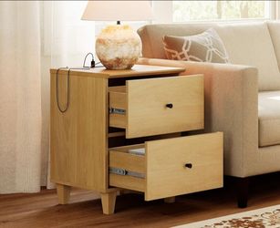 Nightstand WAMPAT Oak
w/Charging Station 2 USB,BRAND NEW