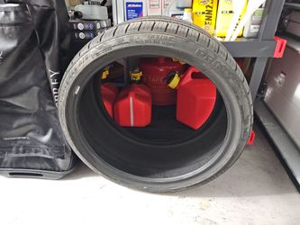 Prinx Hirace 265/30R19 tire