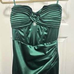 Long Emerald Green Dress With Slit - juniors Size Large 