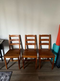 3 Wooden Chairs 🪑