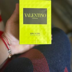FRAGANCIA VALENTÍNO YELLOW DREAM