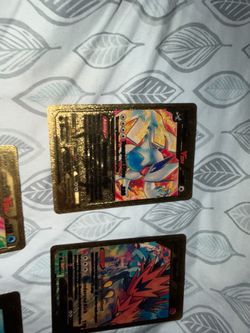 Gold Pokémon cards