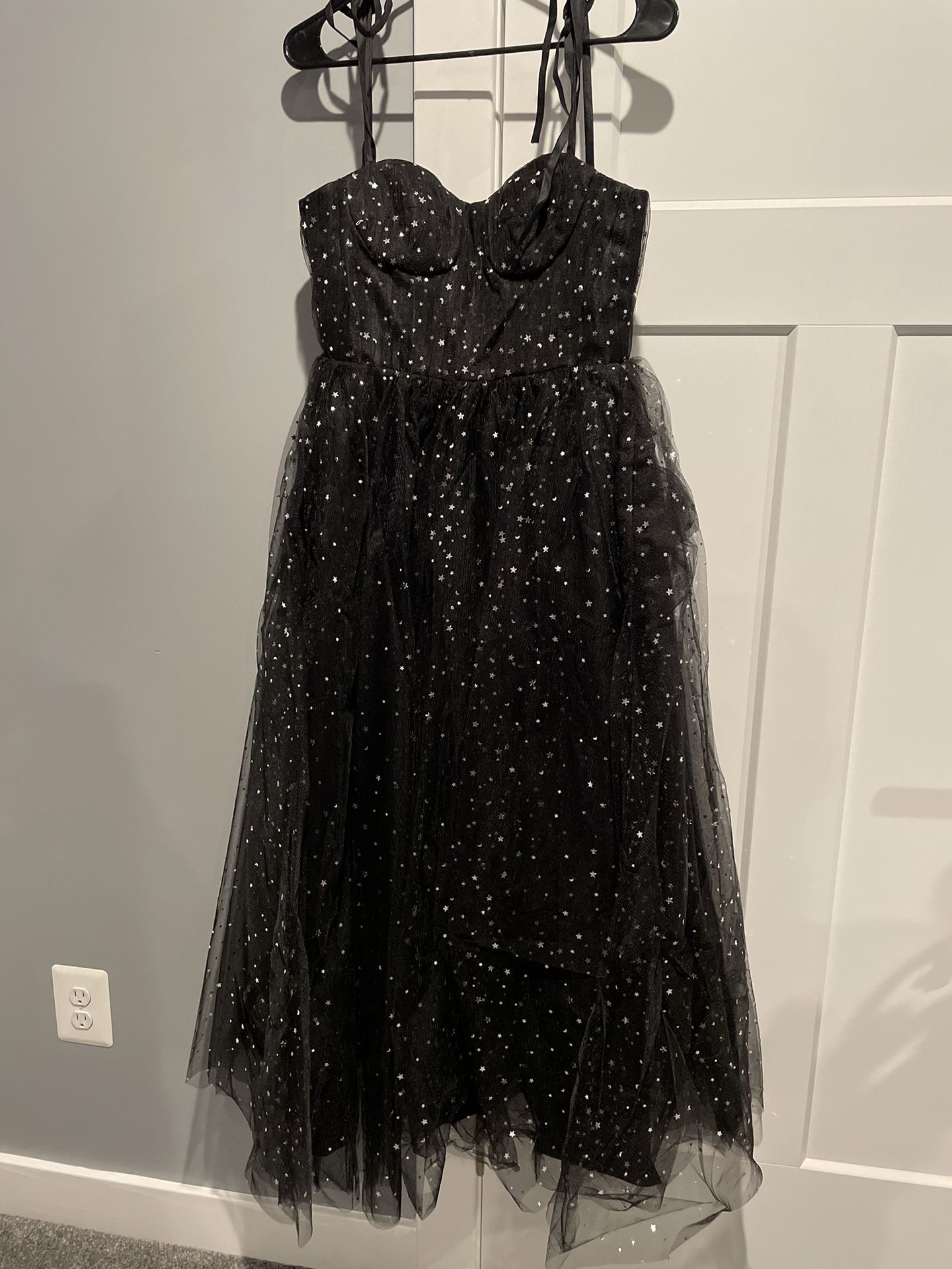 Homecoming/prom Black starry Dress Brand New. Women’s & Juniors Size Small With A Corset Back, Fully Adjustable. 