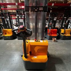 Brand New Full Electric Pallet Stacker