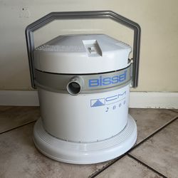 Heavy Duty Bissel CM 2000 Vacuum 