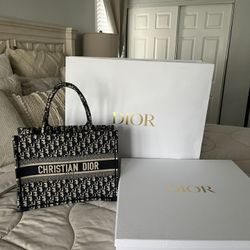 Navy blue Dior bag 