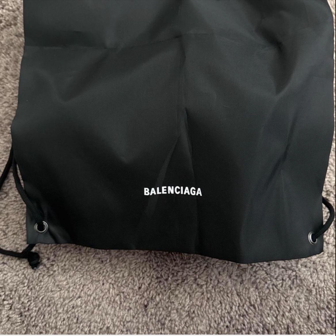 Balenciaga Tracks APPLE PAY AND VENMO ONLY ILL PAY FOR SHIPPING