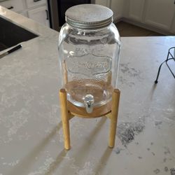 Beverage Dispenser - Like New 