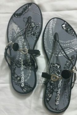Pretty Flat Sandals.