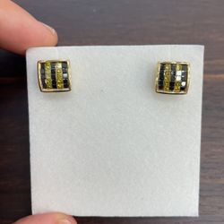 Earrings 14k Yellow Gold With Black and yellow princess cut diamonds