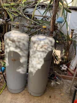 100 LB Propane Tank