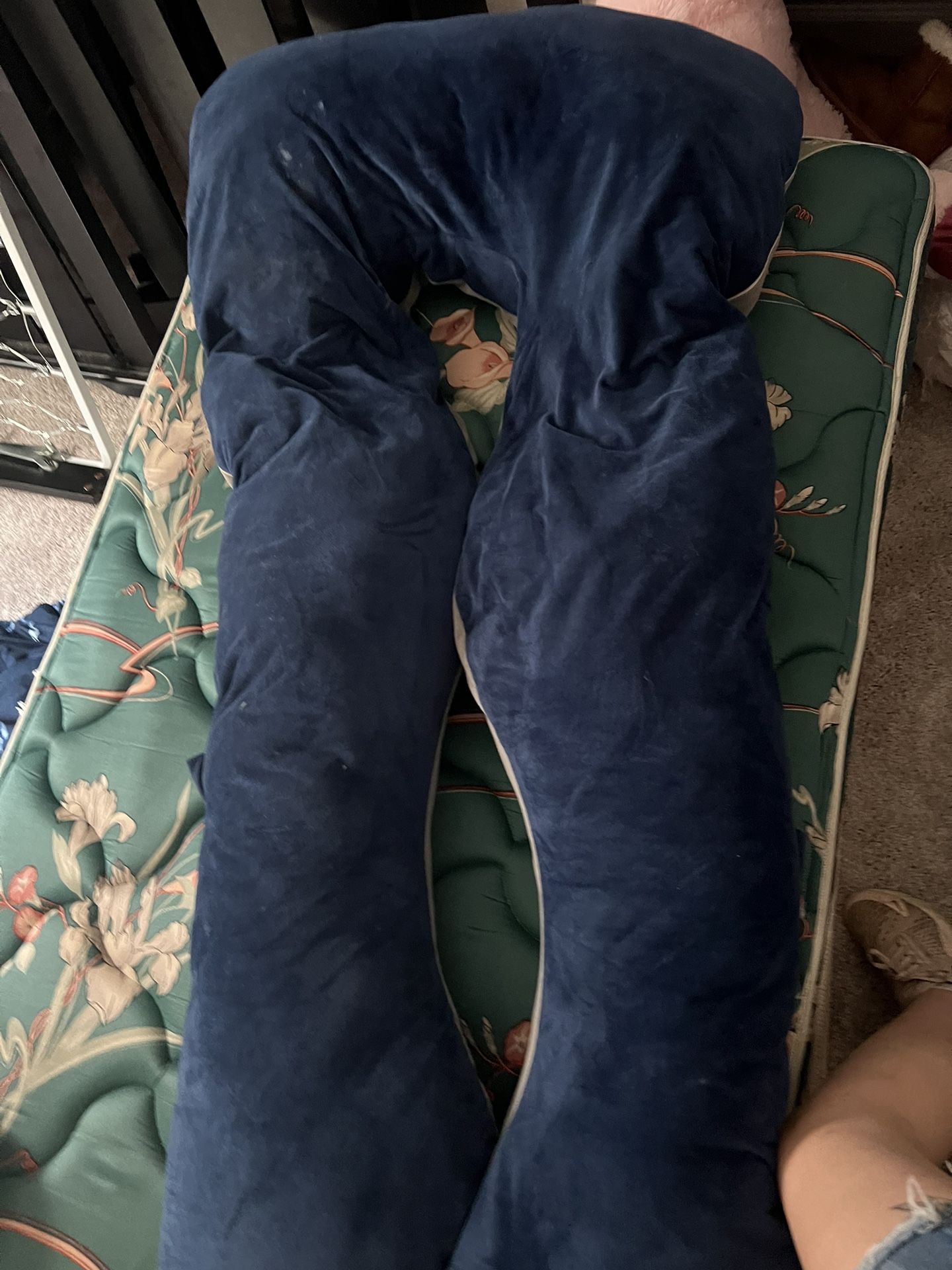 Pregnancy Pillow