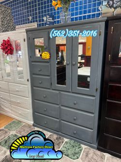 Grey XL wardrobe pinewood ropero armoire Nuevo new