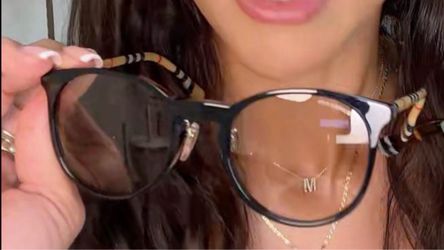 Burberry woman glasses