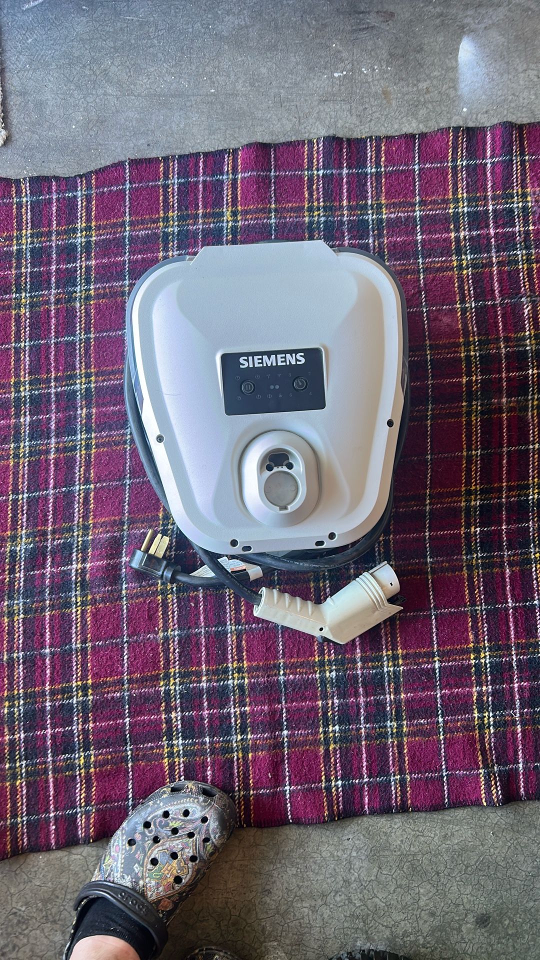 Siemens Car Charger