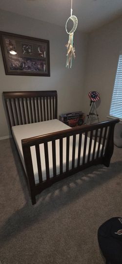 Full Size Bed