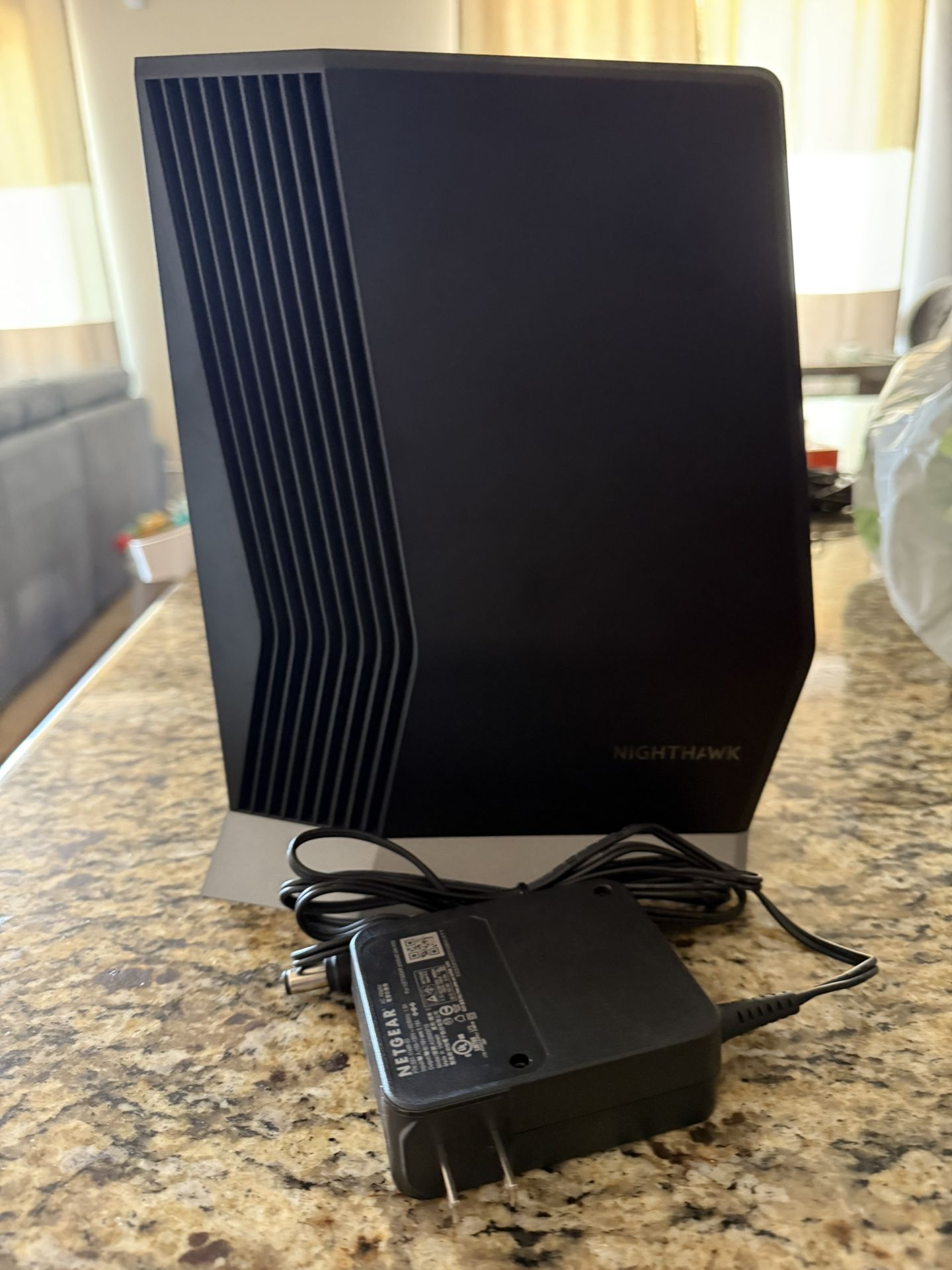 NETGEAR - Nighthawk AX6000 Wi-Fi 6 Router with DOCIS 3.1 Cable Modem - Black