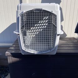 Dog Carrier/Kennel XXL