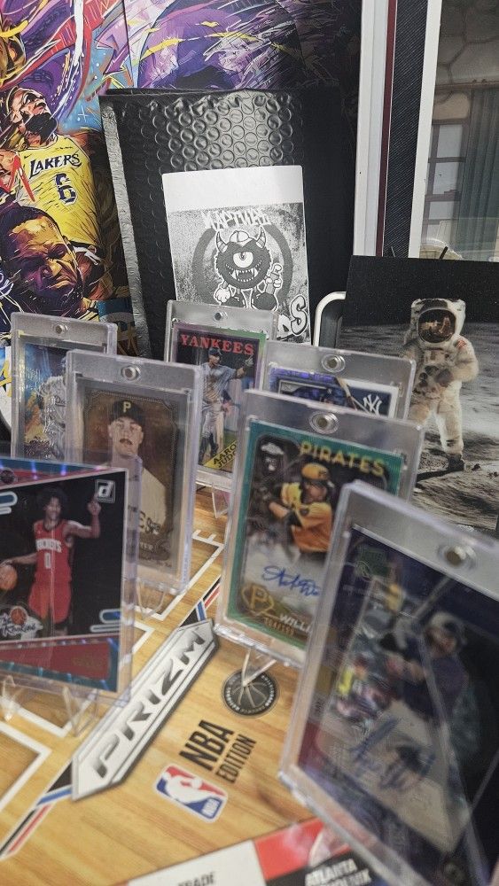 Mystery Packs , Sports Cards , Trading Cards 