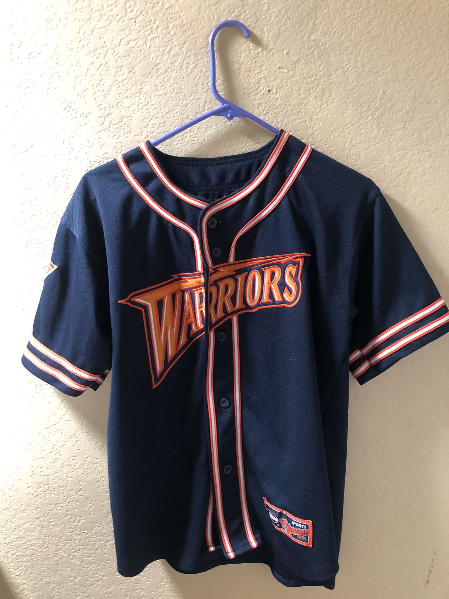 Golden state warriors jersey for Sale in San Lorenzo, CA - OfferUp
