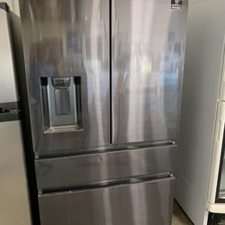 NÉW REFRIGERATOR BLACK STAINLESS STEEL 