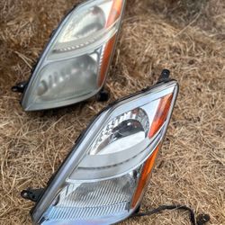 Toyota Prius 2004-2015 Headlights And Taillights.
