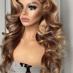 Rae Highlighted Wig