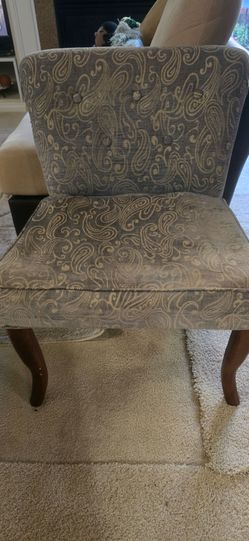FREE accent chair