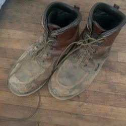 Redwing Boots Size 9 