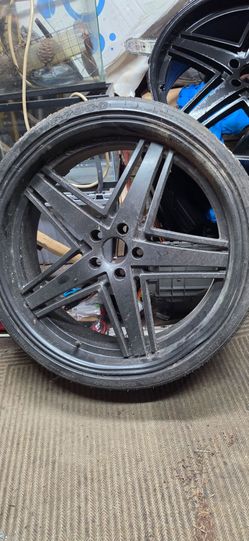 Black 22inch five lug rims