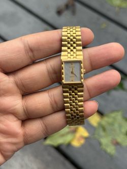 Bulova vintage Women's Dress Watch Gold