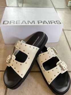 NEW Dream Pairs White Studded Double Buckle Slides – Women’s Size 9