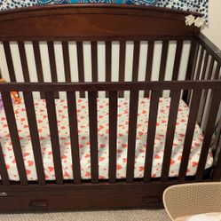 Graco Crib & Changing Table