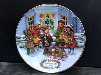 Avon Christmas 1991 Vintage Porcelain Plate