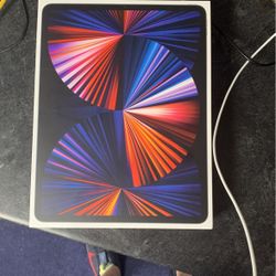 iPad Pro 12.9 Inch 5th Generation 2TB