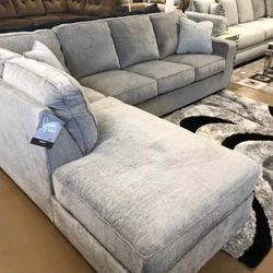 Posh Modern Gray L Shaped Sectional Sofa With Chaise 