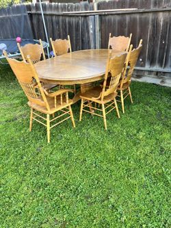 Oak Dining Table And 6 Chairs 