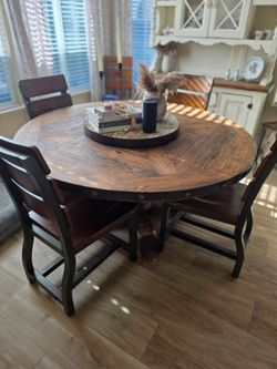 Round table