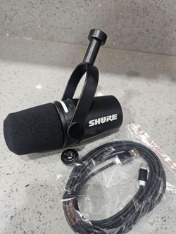 Shure MV7+ USB/XLR Hybrid Microphone for Podcasting, Recording, Live Streaming & Gaming, Built-in Headphone Output, All Metal USB/XLR Dynamic Mic, Voi