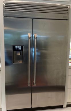 Luxurious Monogram 48 stainless steel built-in refrigerator