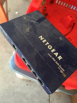 Netgear router! 4 port!