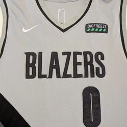 RARE Damian Lillard trail Blazers Jersey XL