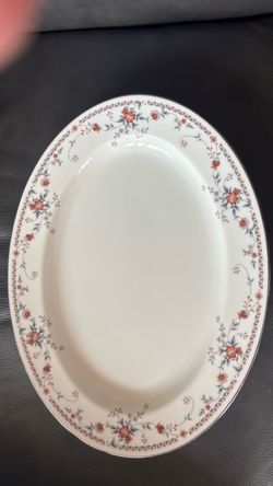 Noritake Ivory China Adagio Serving Piece