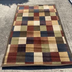 5x8’ Generic Area Rug