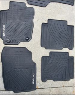 2013 - 2018 Toyota Rav4 Interior Rubber Floor Mat Set