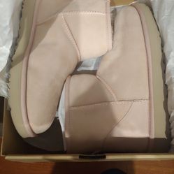 UGG CLASSIC MINI