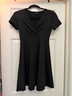 SHEIN Women’s Black Ribbed Fit & Flare Midi Dress Size Small