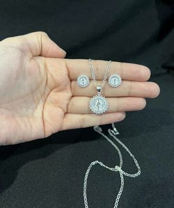 .925 Sterling Silver CZ Virgin Virgen Mary Pendant Mariner Chain & Earrings SET